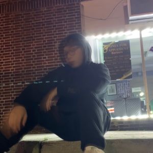 Meet your Posher, Adrian